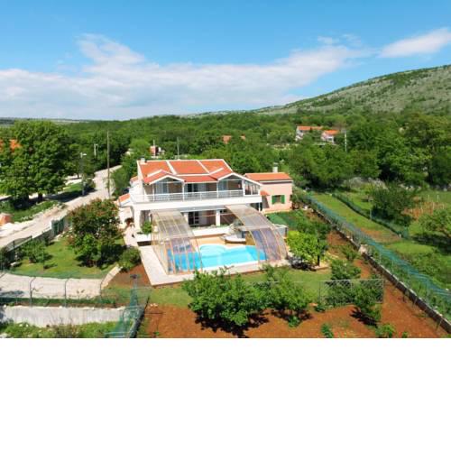 Holiday Home Marija (SPY500)