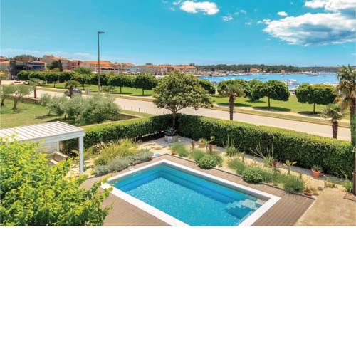 Holiday home Medulin Sad