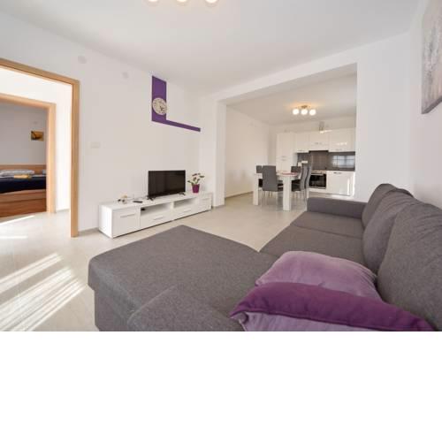 Holiday Home Mia