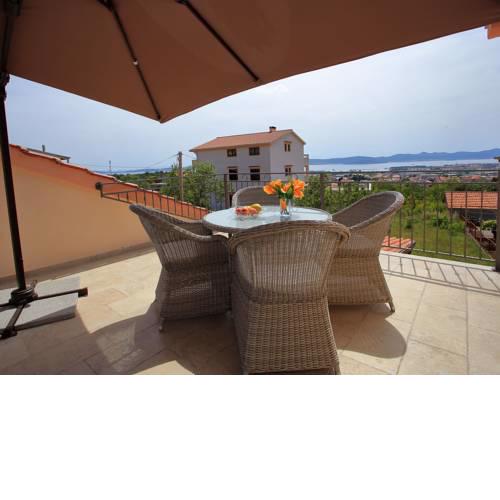 Cozy Holiday Home in Zadar with Terrace