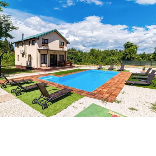 Holiday Home Minja (UMA290)