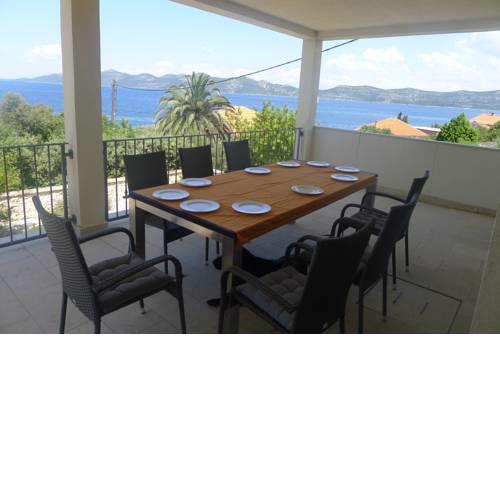 Holiday home near the sea with panoramic view