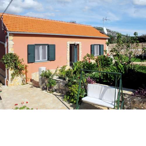 Holiday Home Nikola (ROZ420)