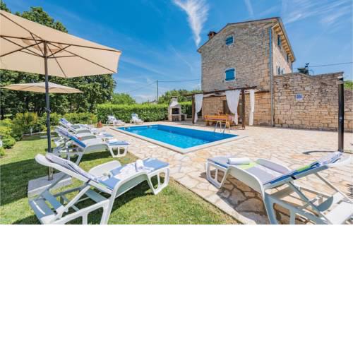 Holiday home Pamici V