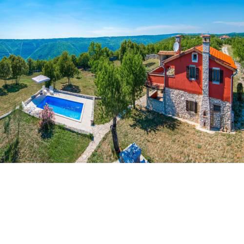 Holiday Home Paradise