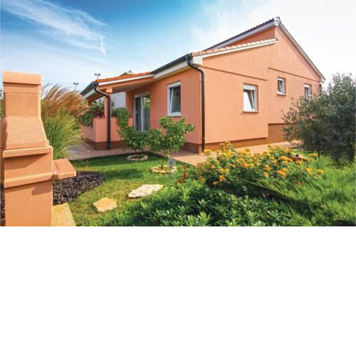 Holiday home Peroj *LXXIII *