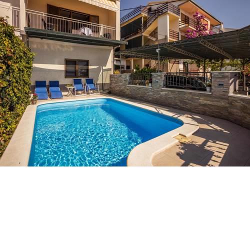 Holiday Home Petra Podstrana - CDM03038-F