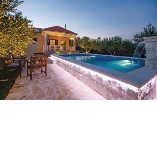 Holiday Home Plano with Fireplace I