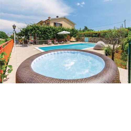 Holiday home Presika V