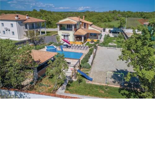 Holiday home Rezanci Rezanci IV