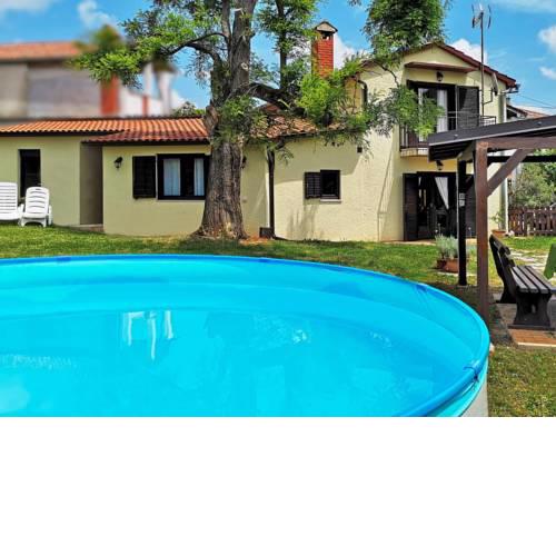 Holiday Home Sara (PRC136)