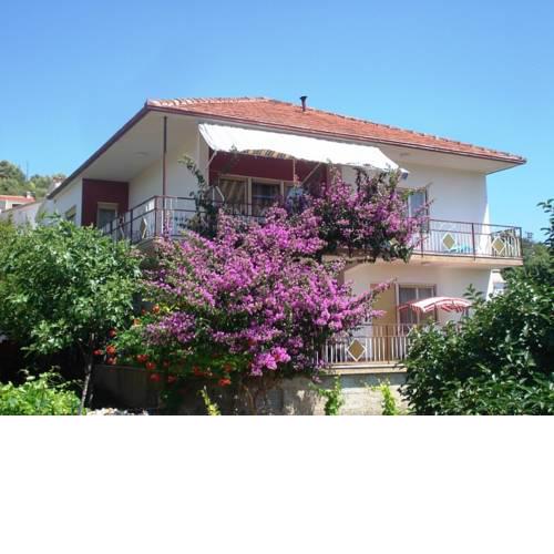 A Beautiful Apartment in Vinisce