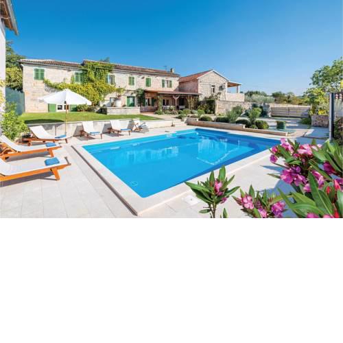 Holiday home Tinjan 56