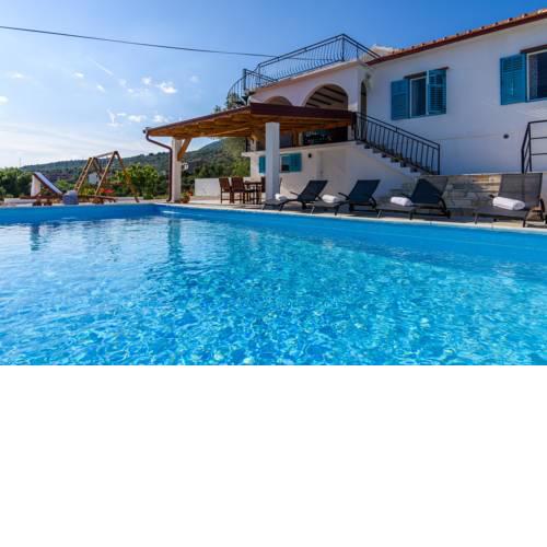 Holiday home Trogir flower