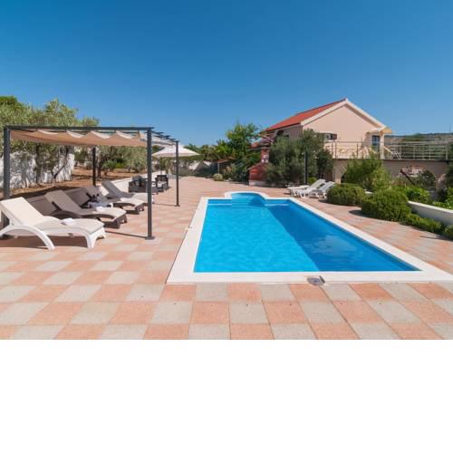Holiday Home Villa Bravura