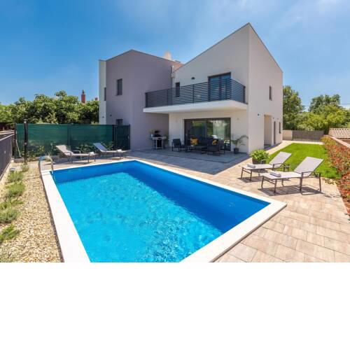 Holiday Home Villa Isabel (PRC423)