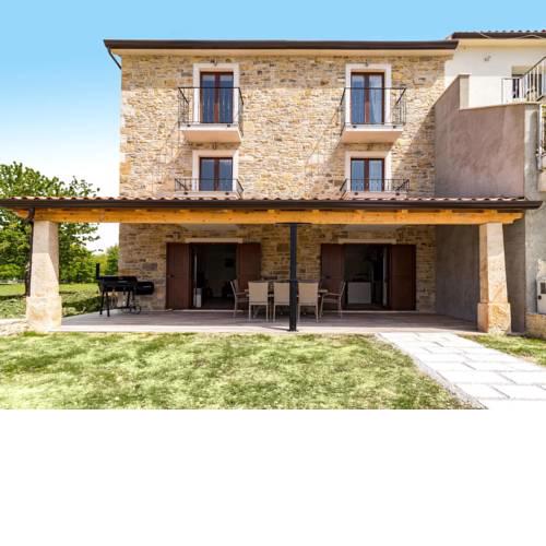 Holiday Home Villa Luka (NVG420)