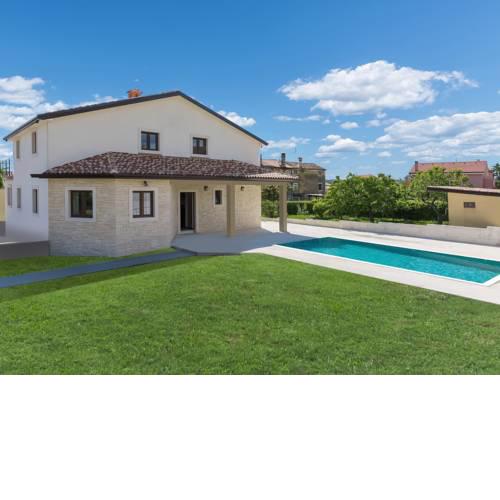 Holiday Home Villa Sa-Ra