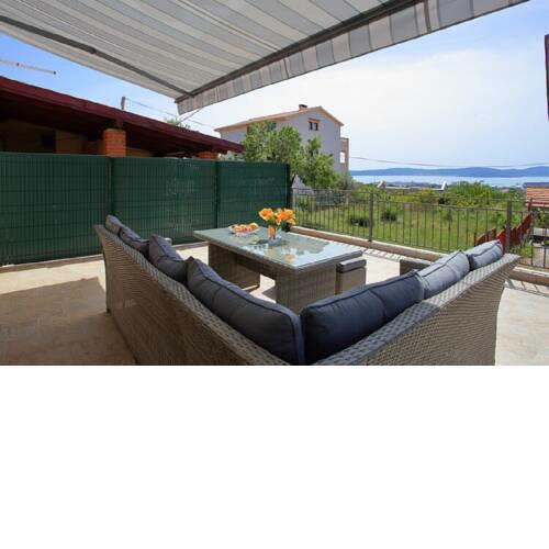 Holiday home with 2 apartments in Zadar