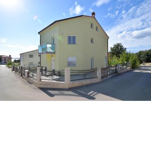 Holiday Home Zlatko