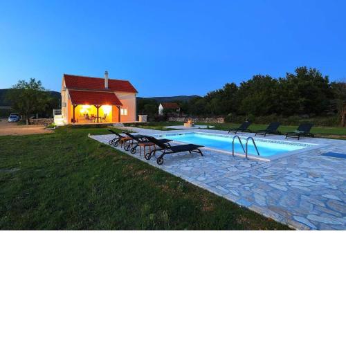 Holiday House Aurora Borealis