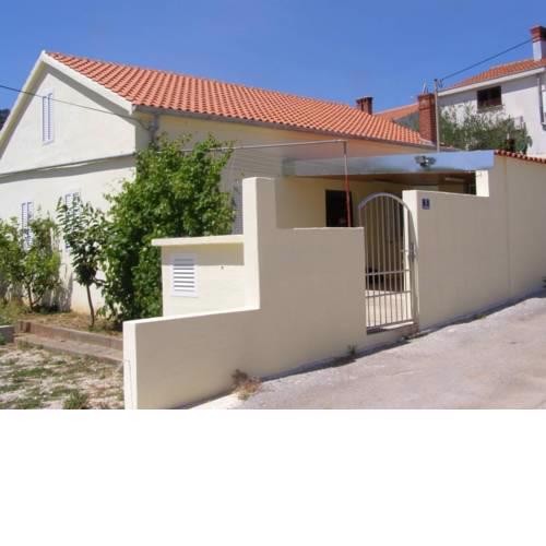 Holiday house in Preko with sea view, terrace, air conditioning, WiFi (4571-1)