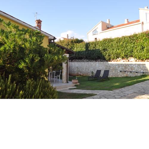 Holiday house Kamenjak with free bikes