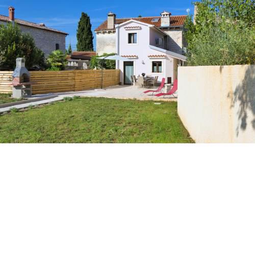 Holiday House Brnistra