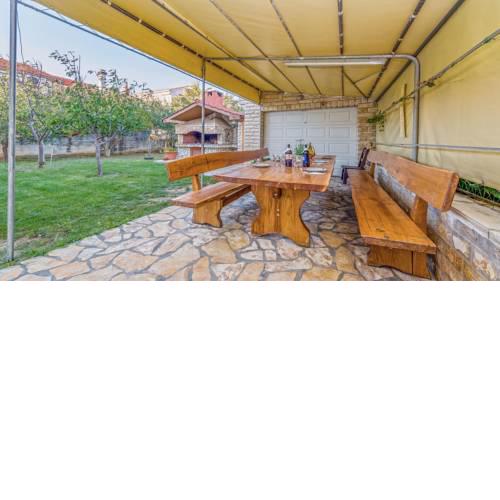 Holiday house Malina with pool