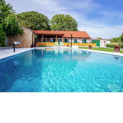 Peaceful Holiday Home with Pool in Kakma