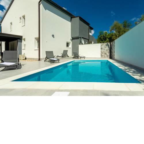 Holiday house Soline Bay