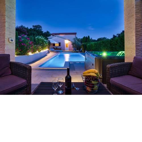 Holiday house with a swimming pool Ripenda, Labin - 12038