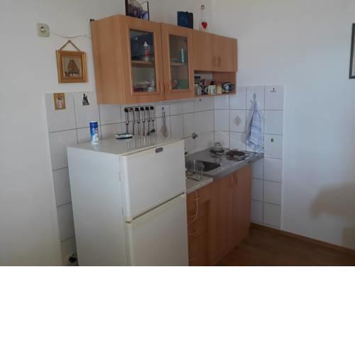 Honey Klenovica apart
