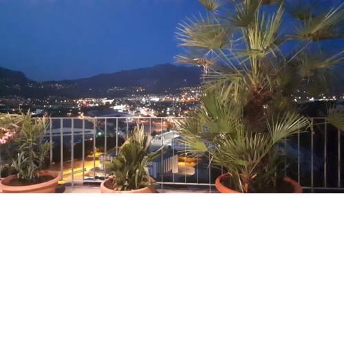 Horizon luxury apartment green terrace