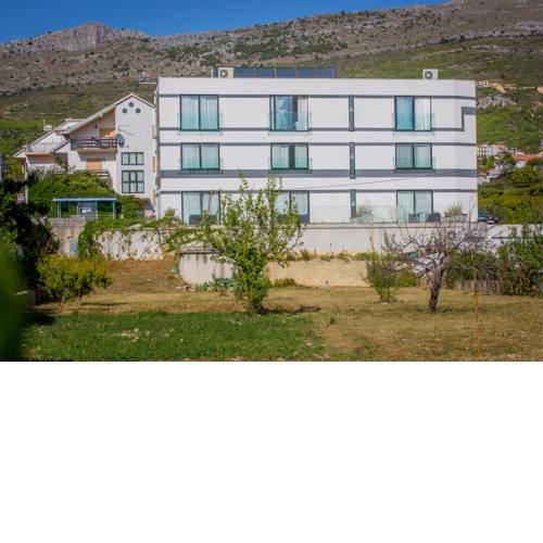Hotel Jona