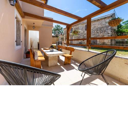 House Almar
