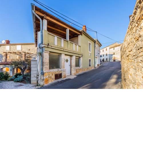 House Casa Valerija
