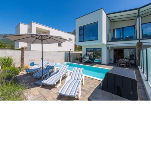 House DEANO 2