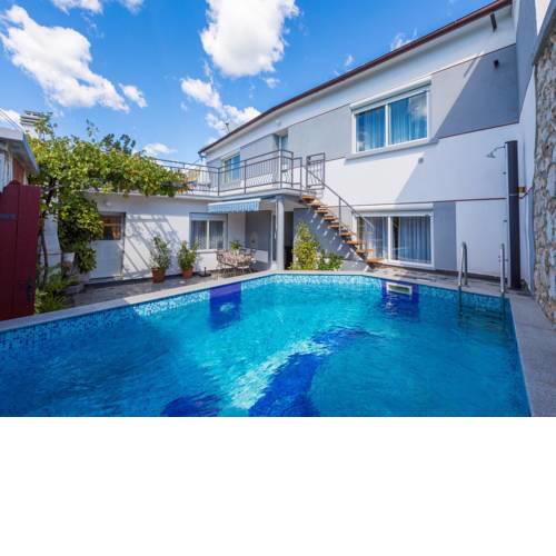 House DELFIN