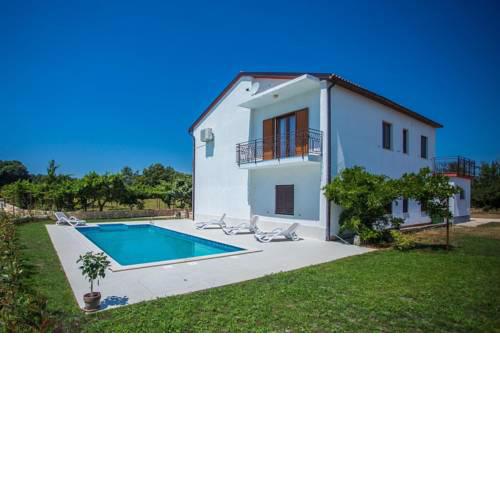 House Demetra