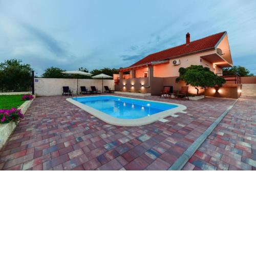 House Gabriela