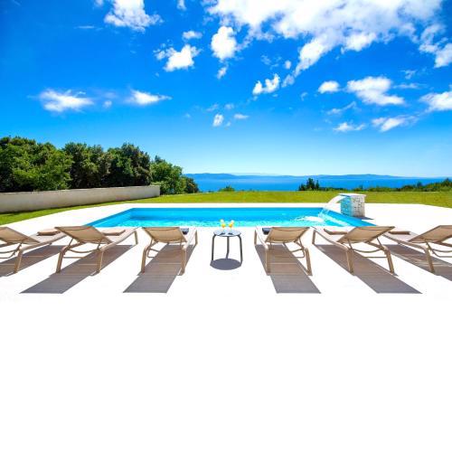 House Luxury sea view