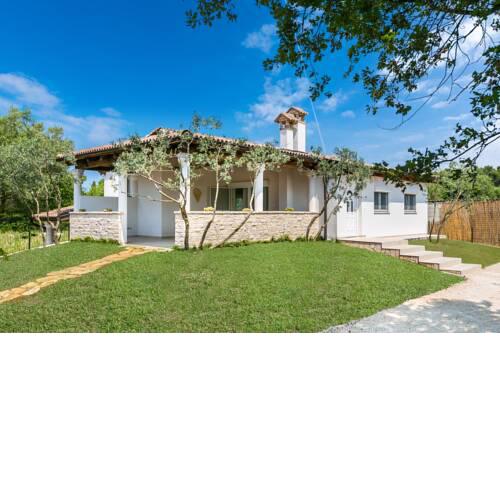 House Niko for 8 to 10 people