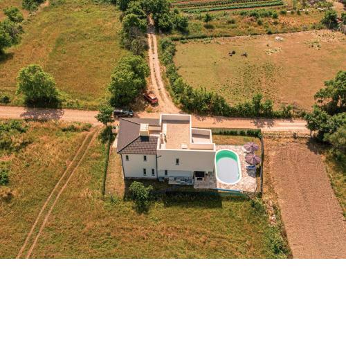 House Villa Ivona