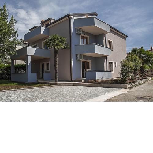 Julius Apartments