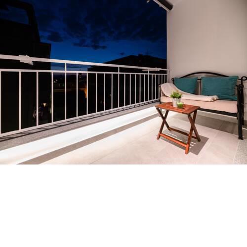 Kailani Luxury Apartment With a Sunny Balcony Overlooking Central Zadar & Rooms