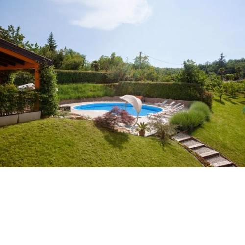 Karojba Villa Sleeps 10 Pool Air Con