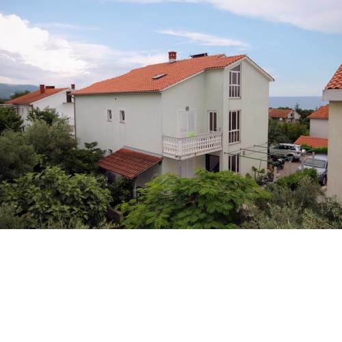 Krk Apartment Sleeps 2 WiFi
