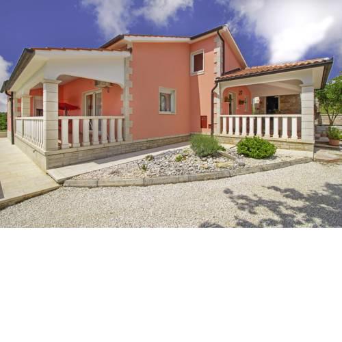 Linda in Lovrinići (Haus für 5-6 Personen)
