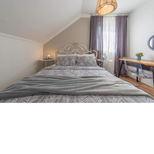 Little Stream Apartment